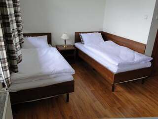 Мини-отель Weranda Restaurant & Rooms Тыхы Двухместный номер с 2 отдельными кроватями-3
